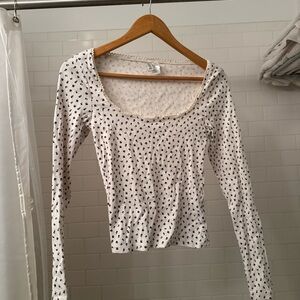 Women's White and Black Floral Patterned Top